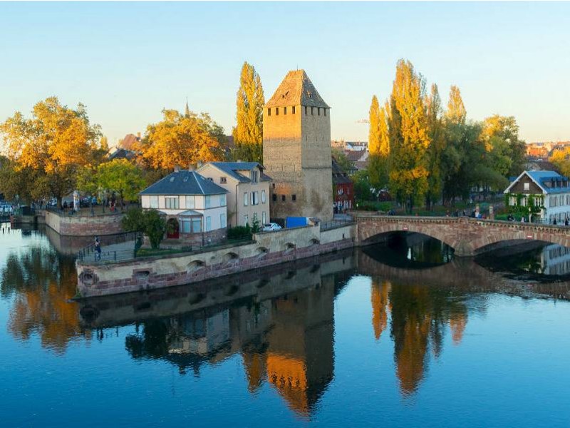 STRASBOURG IN ŠARMANTNA ALZACIJA