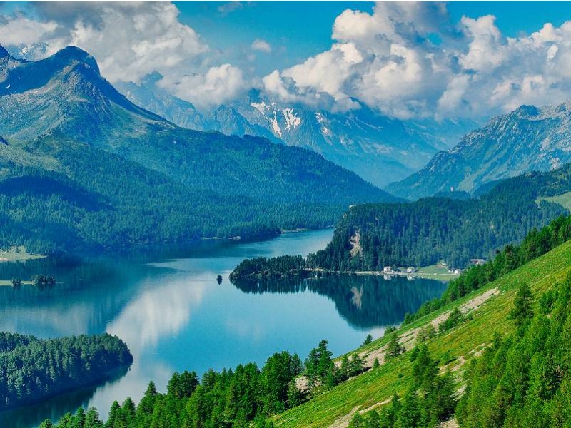 VOŽNJA Z GLACIER EXPRESS VLAKOM IN ŠVICARSKE ALPE