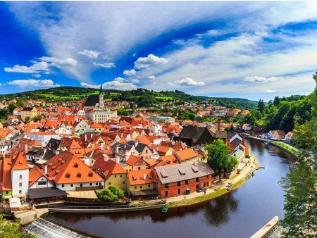 MOGOČNI GRADOVI ČEŠKE IN PRAGA